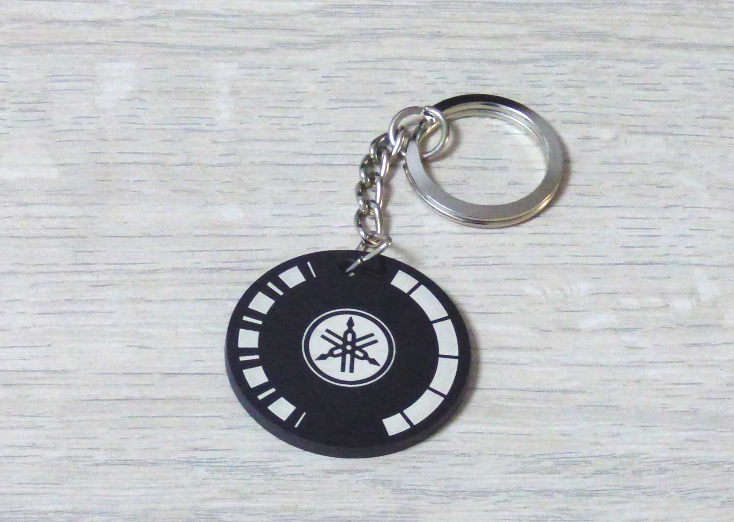 Llaveros para cf moto, llaveros para motos, llaveros de motos, llaveros para motociclistas, llaveros para moto personalizados, llaveros para motocicleta, llaveros de moto personalizados, llaveros acrílicos para motos, llaveros grabados para motos, llaveros personalizados en acrílico, llaveros con grabado láser para motos
